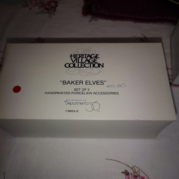 Department 56 Bakers Elves (Set of 3) - Picture 2 of 11